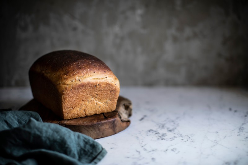 Toustový chléb z kvásku "multigrain"